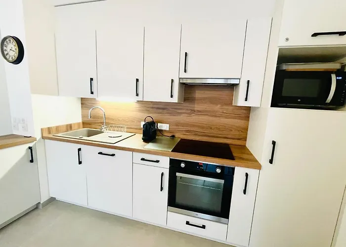 Appartement Le Quartz Tresum In A Modern Near The Garage Included *